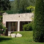 וילה The Olive House, Garden And Pool