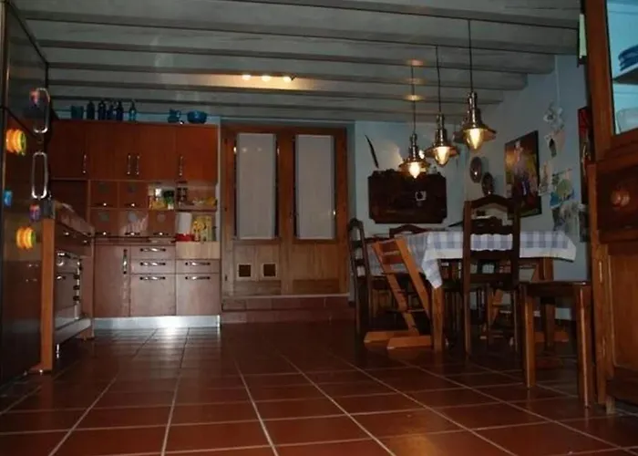 The Olive House, Garden And Pool Gaino