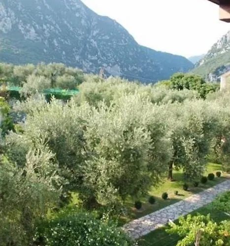 The Olive House, Garden And Pool Villa *