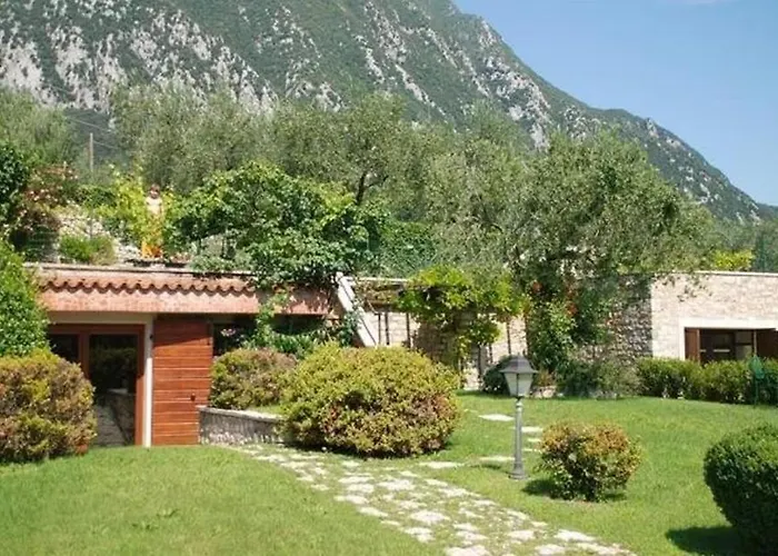 The Olive House, Garden And Pool Villa