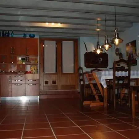 The Olive House, Garden And Pool Gaino